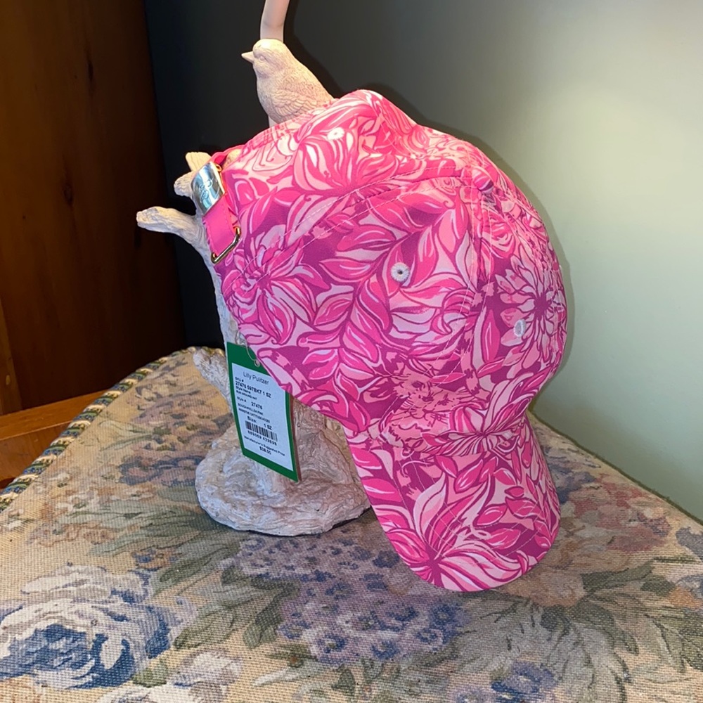 Lilly Pulitzer Run Around Hat Pawsitive Cattitude!